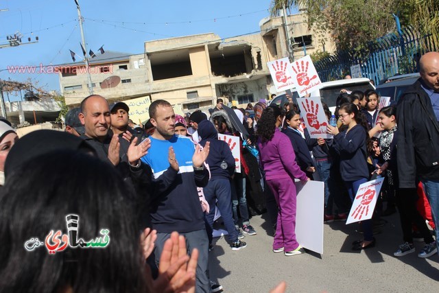 فيديو: رئيس البلدية في المسيرة التضامنية مع الاستاذ طارق ورسالة الى الشرطة  تحصيلكم وانجازاتكم في السنوات الاخيرة صفر   